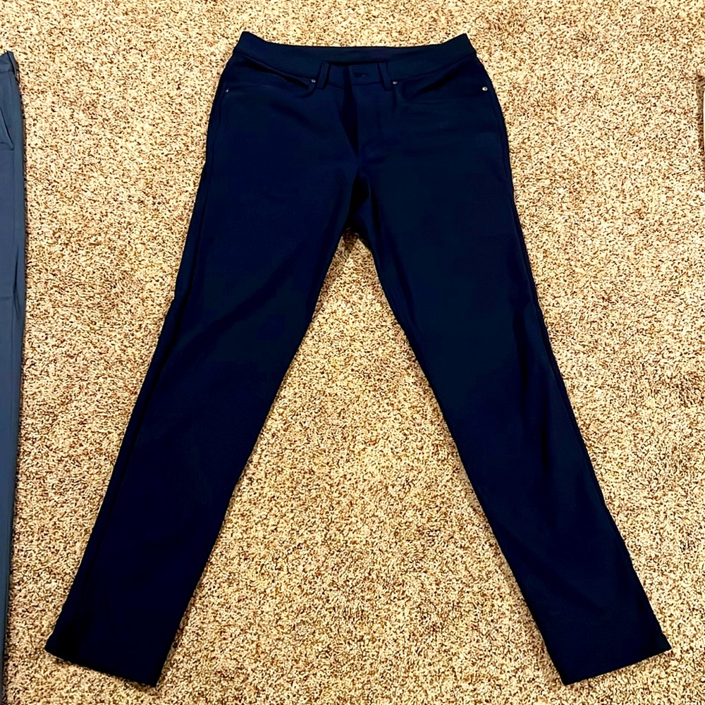 Lululemon Men’s Slim Fit ABC pants